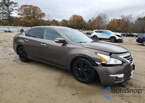 2013 Nissan Altima 2.5 z USA, uszkodzony, nr VIN 1N4AL3AP9DC118020